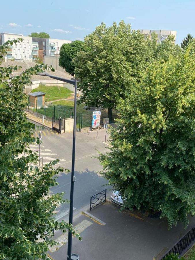 Jardins De La Noue Villeneuve-la-Garenne Exterior foto